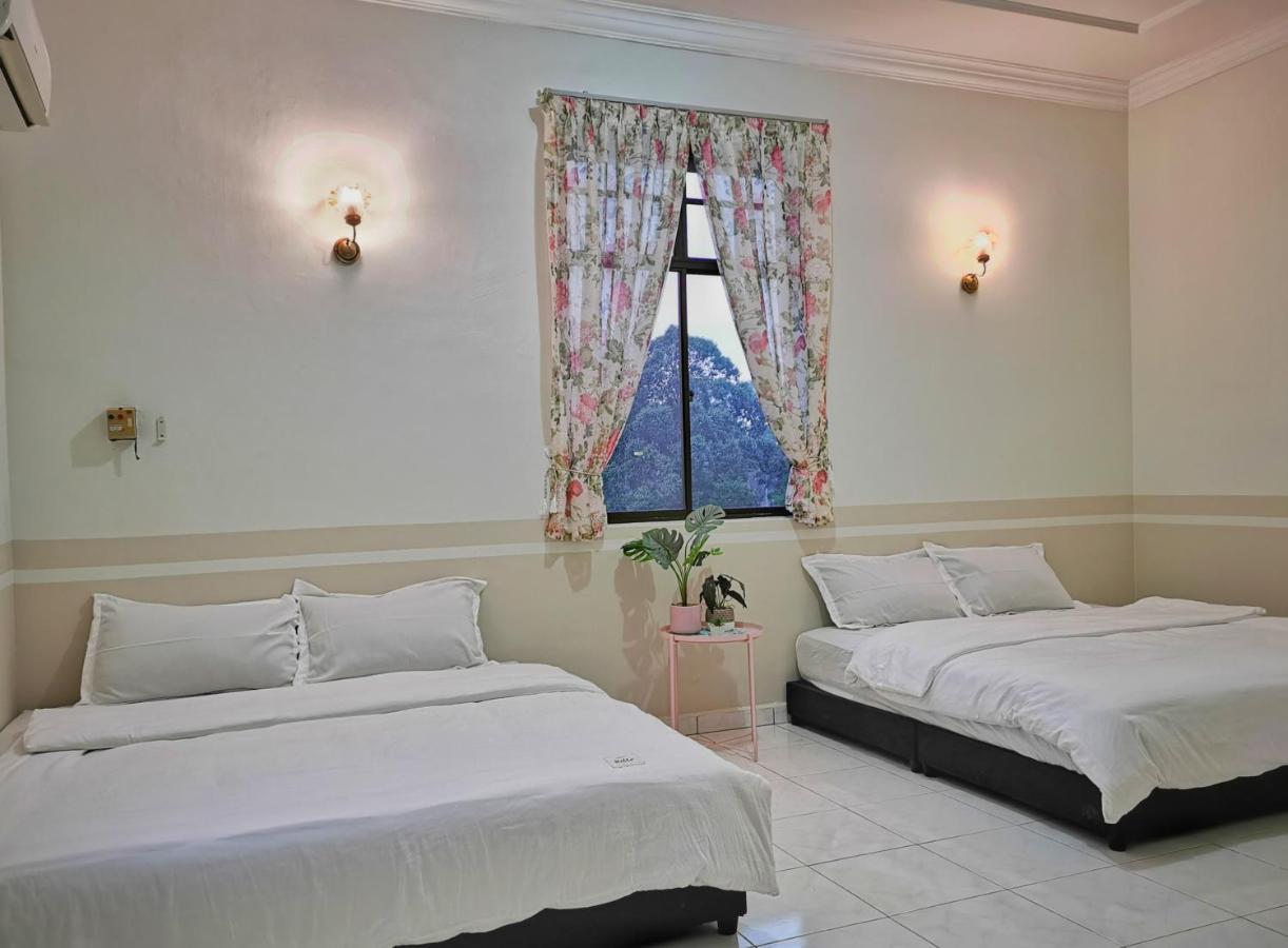 Yussy Homestay At Afamosa Bungalow Alor Gajah Esterno foto