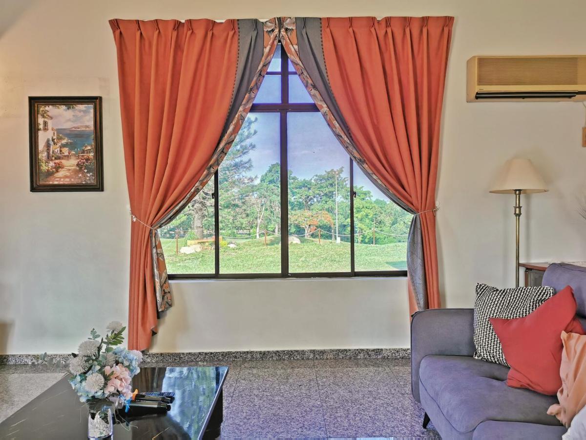 Yussy Homestay At Afamosa Bungalow Alor Gajah Esterno foto