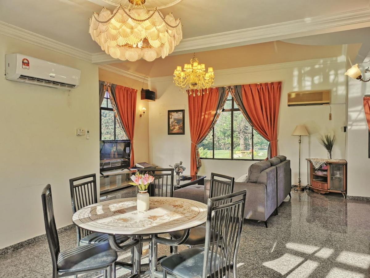 Yussy Homestay At Afamosa Bungalow Alor Gajah Esterno foto
