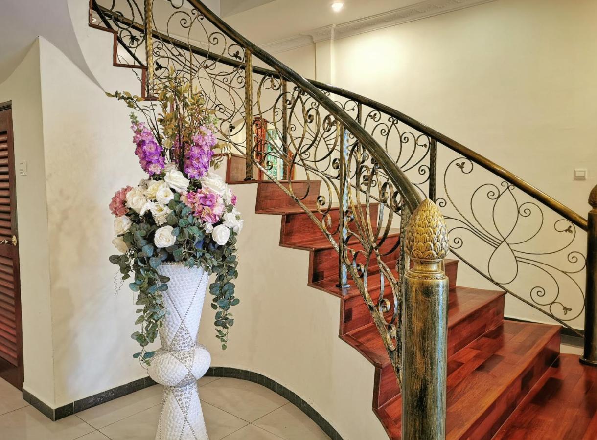 Yussy Homestay At Afamosa Bungalow Alor Gajah Esterno foto