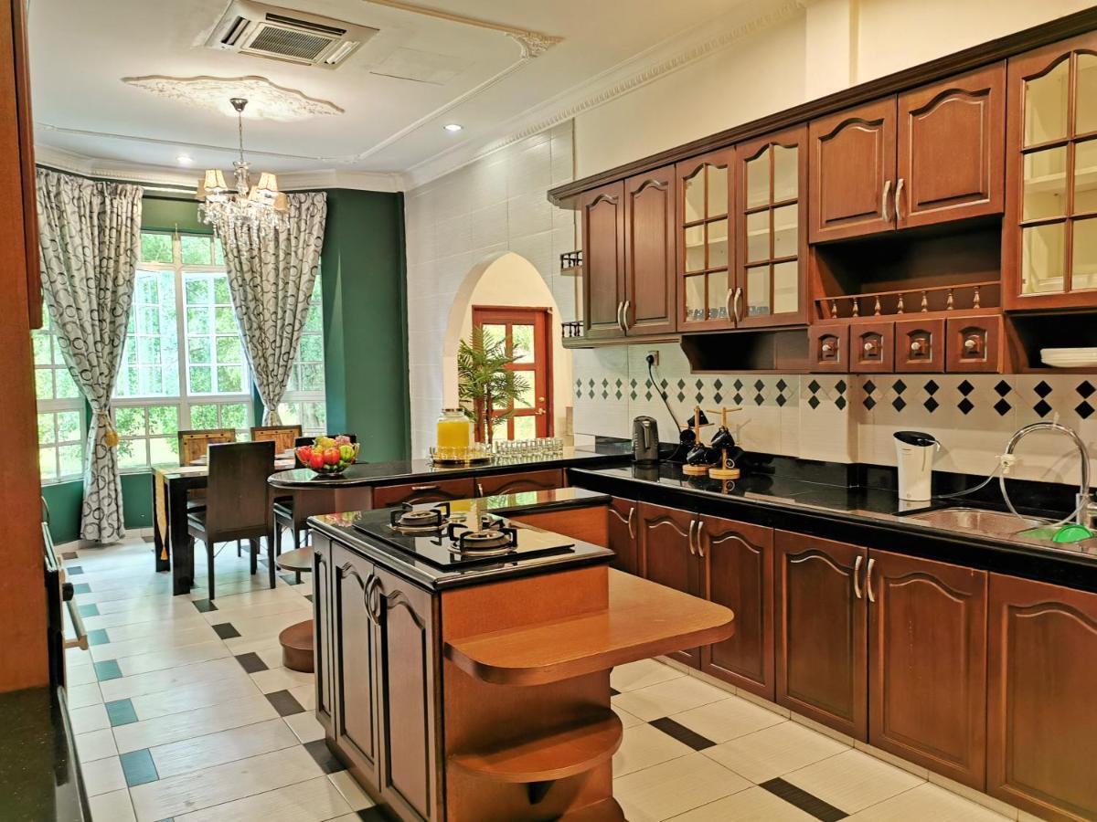Yussy Homestay At Afamosa Bungalow Alor Gajah Esterno foto