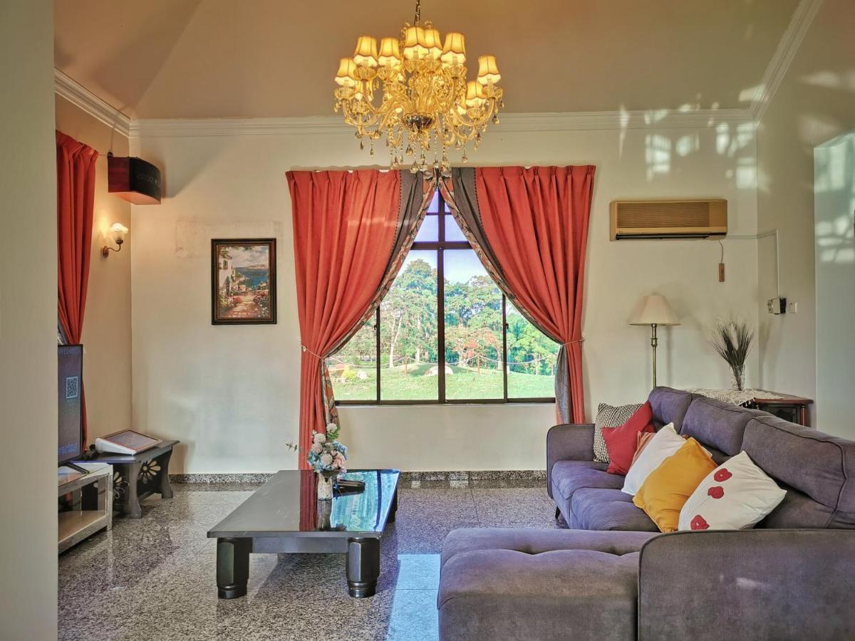 Yussy Homestay At Afamosa Bungalow Alor Gajah Esterno foto