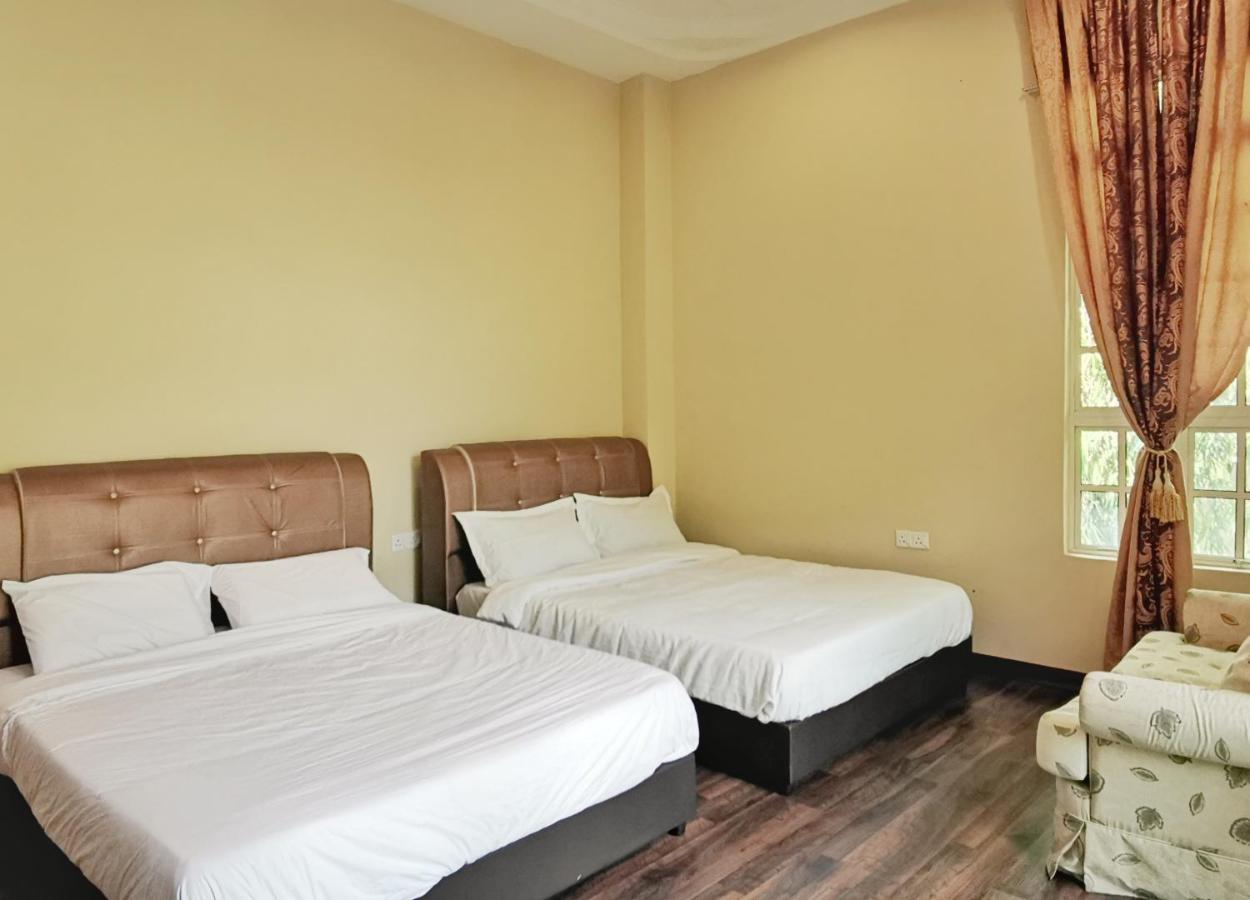 Yussy Homestay At Afamosa Bungalow Alor Gajah Esterno foto