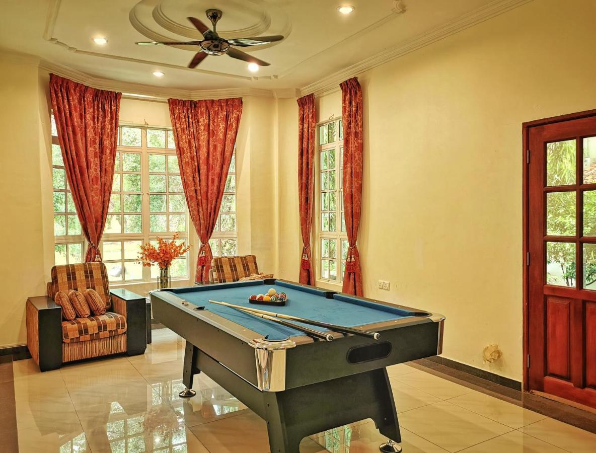 Yussy Homestay At Afamosa Bungalow Alor Gajah Esterno foto