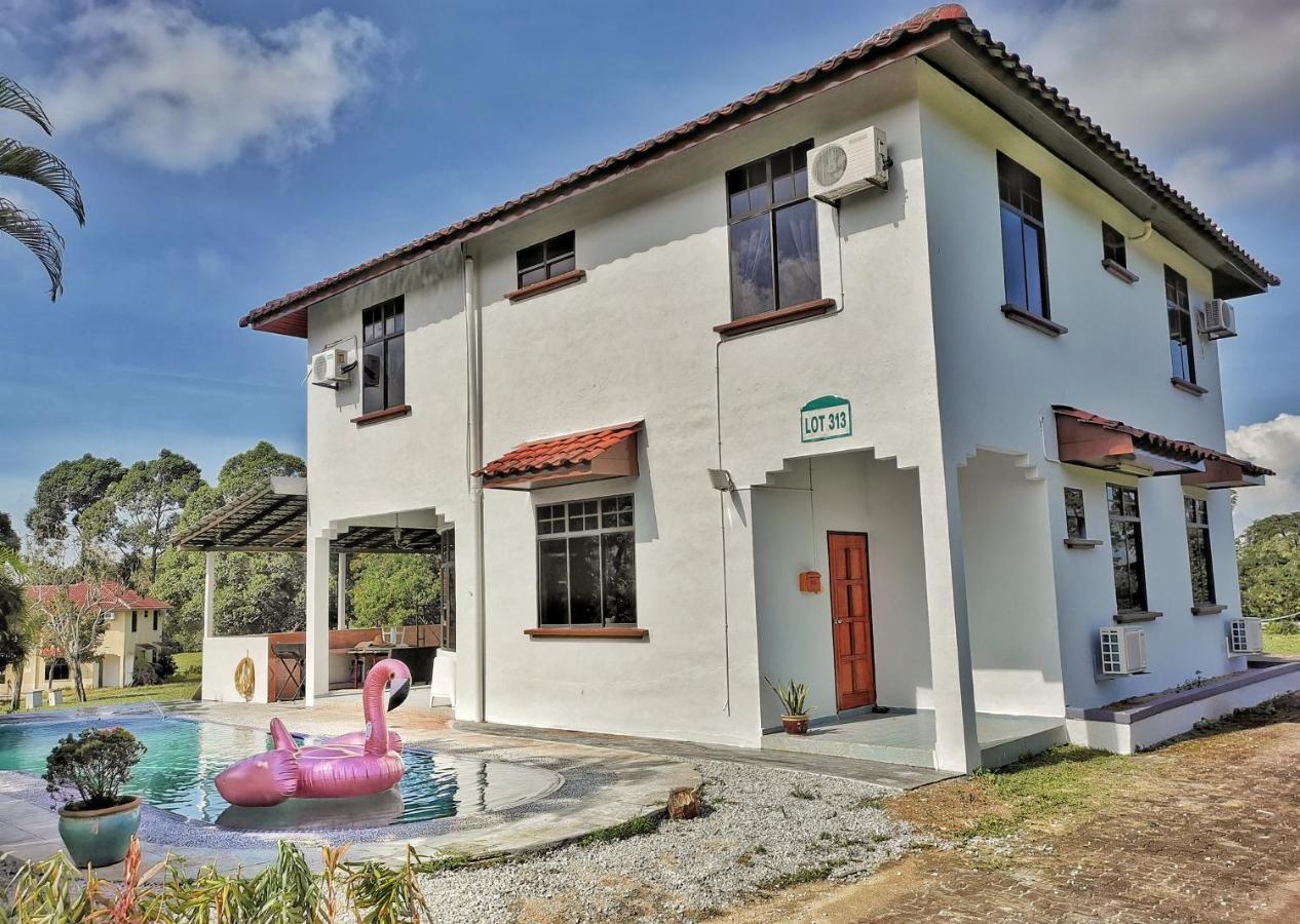 Yussy Homestay At Afamosa Bungalow Alor Gajah Esterno foto